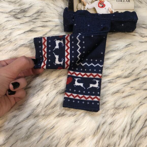 New ED Ellen Degeneres Small Dog Puppy Fair Isle Reindeer Christmas Scarf Collar - Picture 4 of 7